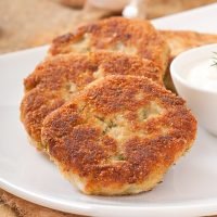 Cutlets cauliflower with fennel, garlic and cheese sauce Cutlets cauliflower with fennel, garlic and cheese sauce